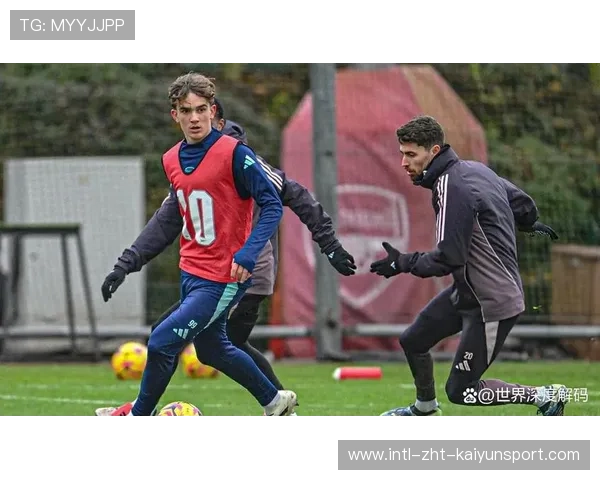 阿森纳拟把一线与青年之间设立更多过渡比赛,助力青训与一线队接轨 阿森纳拟把一线与青年之间设立更多过渡比赛,助力青训与一线队接轨