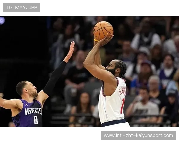 快船队战术改变，迎战季后赛强敌，快船2021-2022赛季阵容