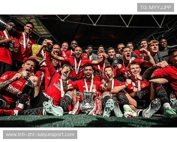 曼联锋线多点开花,球队进攻焕然一新,曼联巅峰有多强 曼联锋线多点开花,球队进攻焕然一新,曼联巅峰有多强